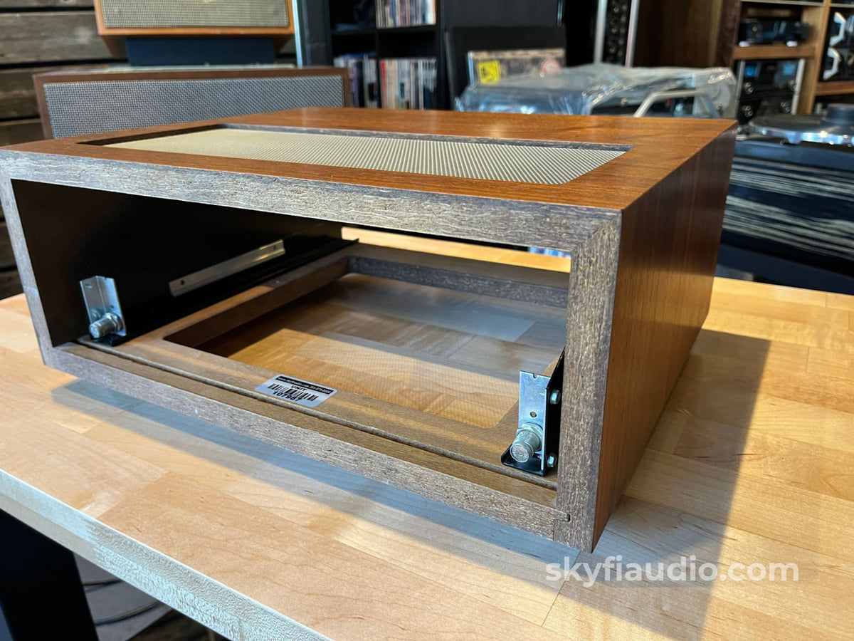 L12R Slant Foot Cabinet w/ Adjustable 10’’/12’’ Panlocs (Accepts Early Panloc Trays) - Accessory