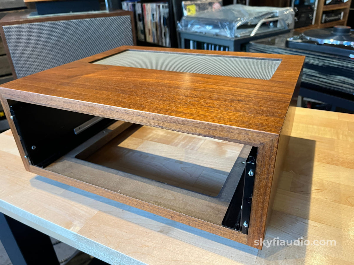 L12R Slant Foot Cabinet w/ Adjustable 10’’/12’’ Panlocs (Accepts Early Panloc Trays) - Accessory