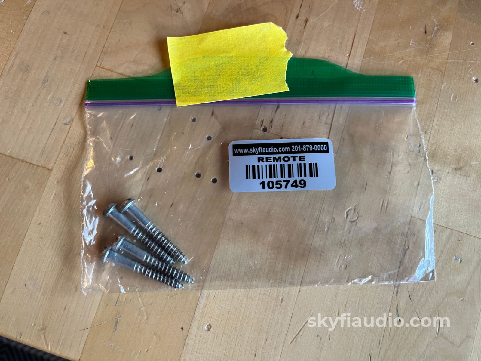 Mcintosh L19 Wvo Cabinet For Mac1700 And Mac1900 W/ Screws Accessory