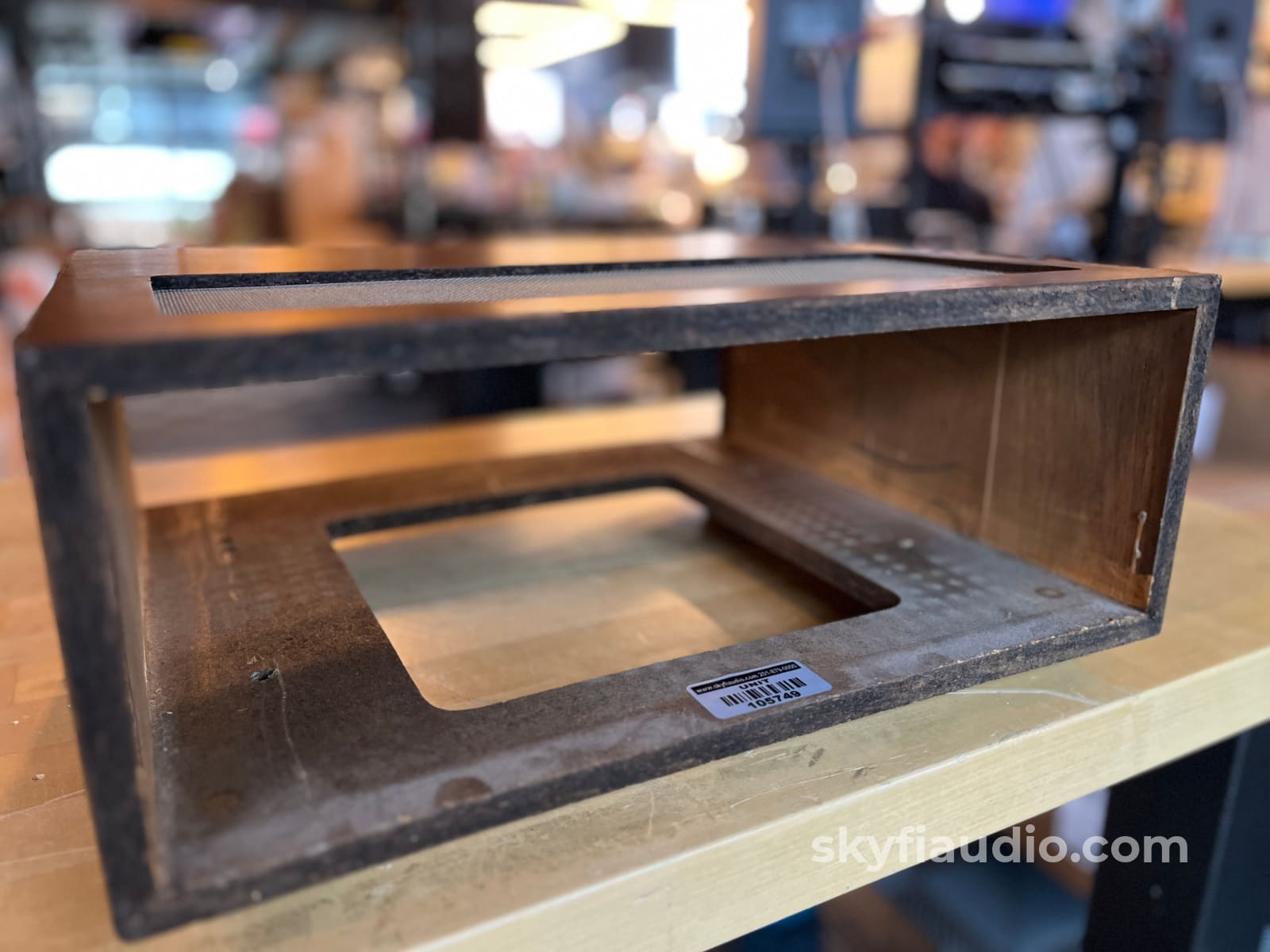 Mcintosh L19 Wvo Cabinet For Mac1700 And Mac1900 W/ Screws Accessory