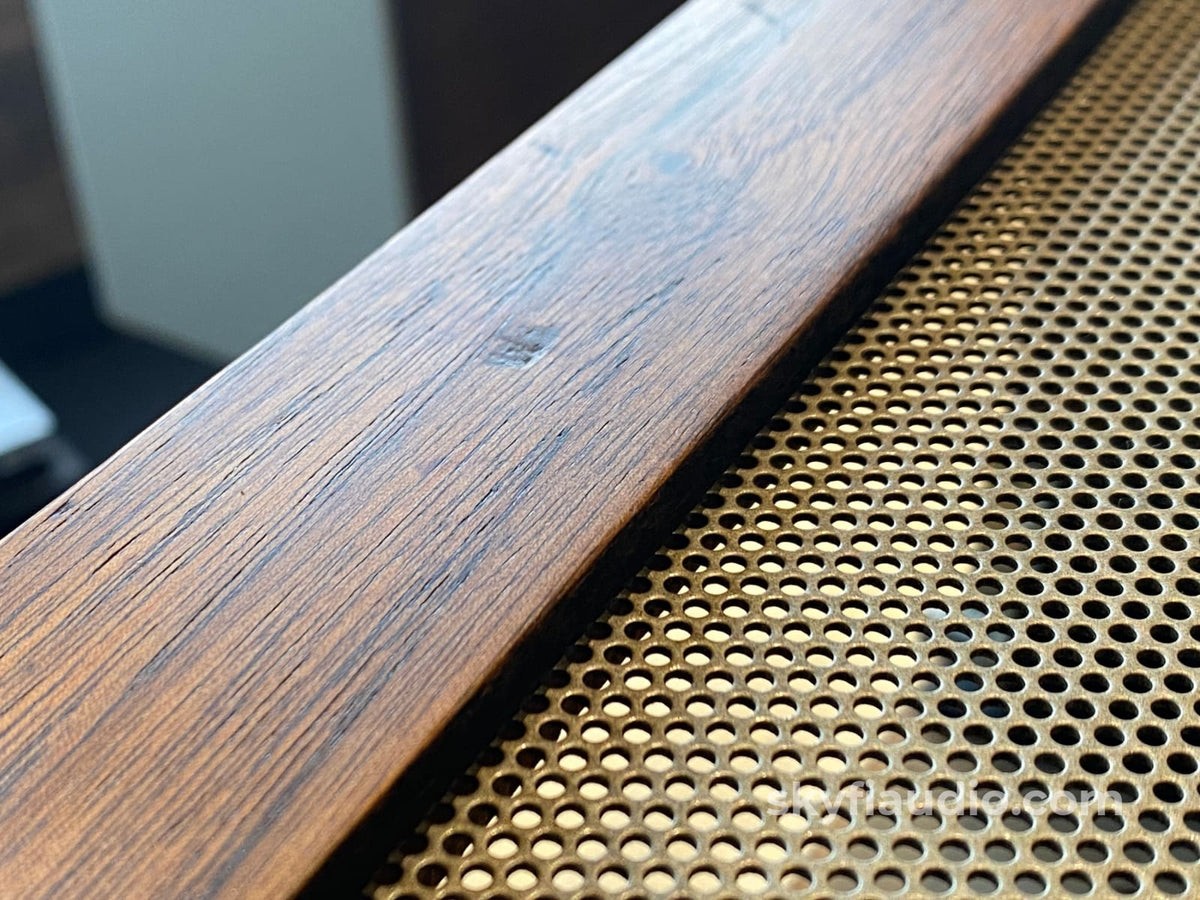 Mcintosh L21 Wood Veneer Cabinet - Slant Feet W/ 13.5 Panlocs For Mc2105 Rustic Patina Oil Finish