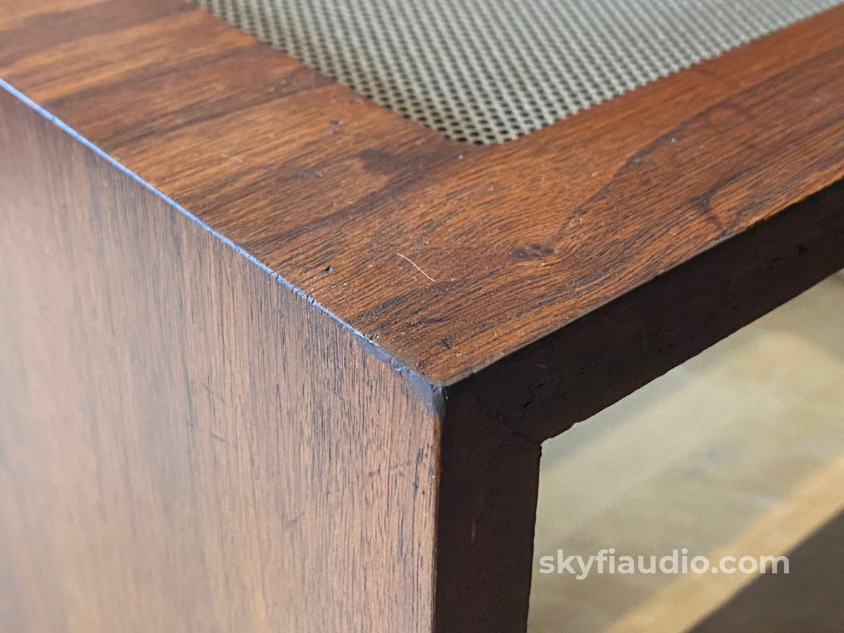 Mcintosh L21 Wood Veneer Cabinet - Slant Feet W/ 13.5 Panlocs For Mc2105 Rustic Patina Oil Finish