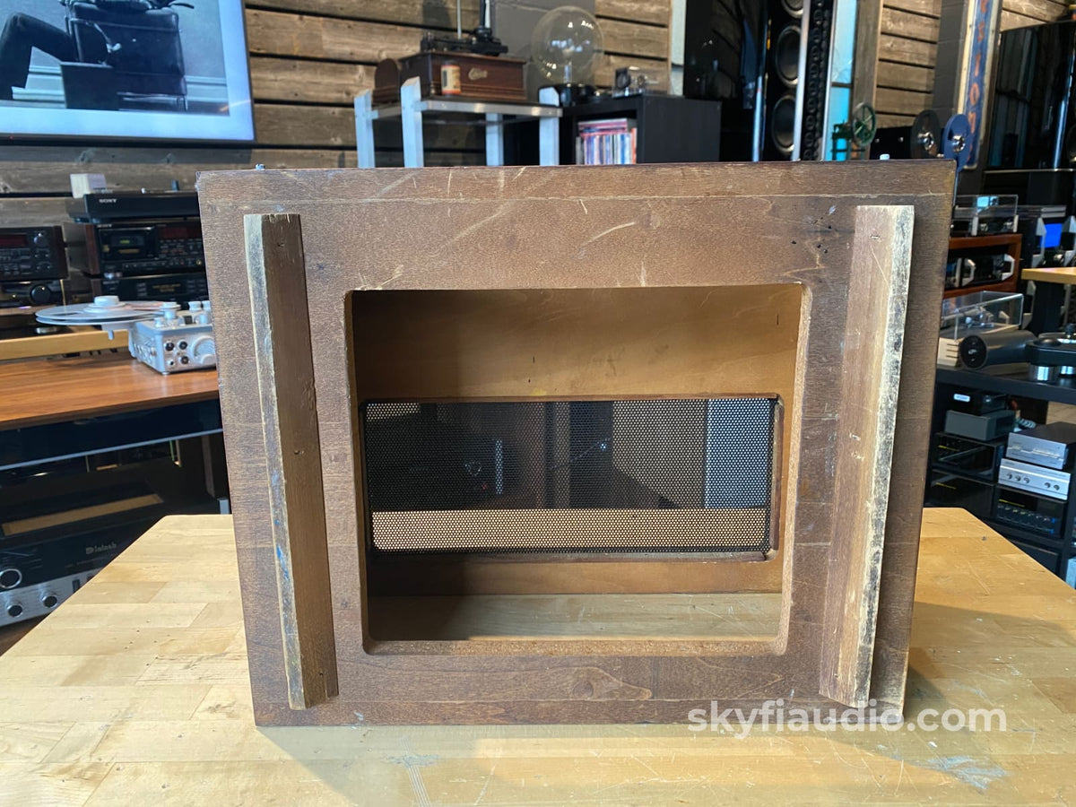 Mcintosh L21 Wood Veneer Cabinet - Slant Feet W/ 13.5 Panlocs For Mc2105 Rustic Patina Oil Finish