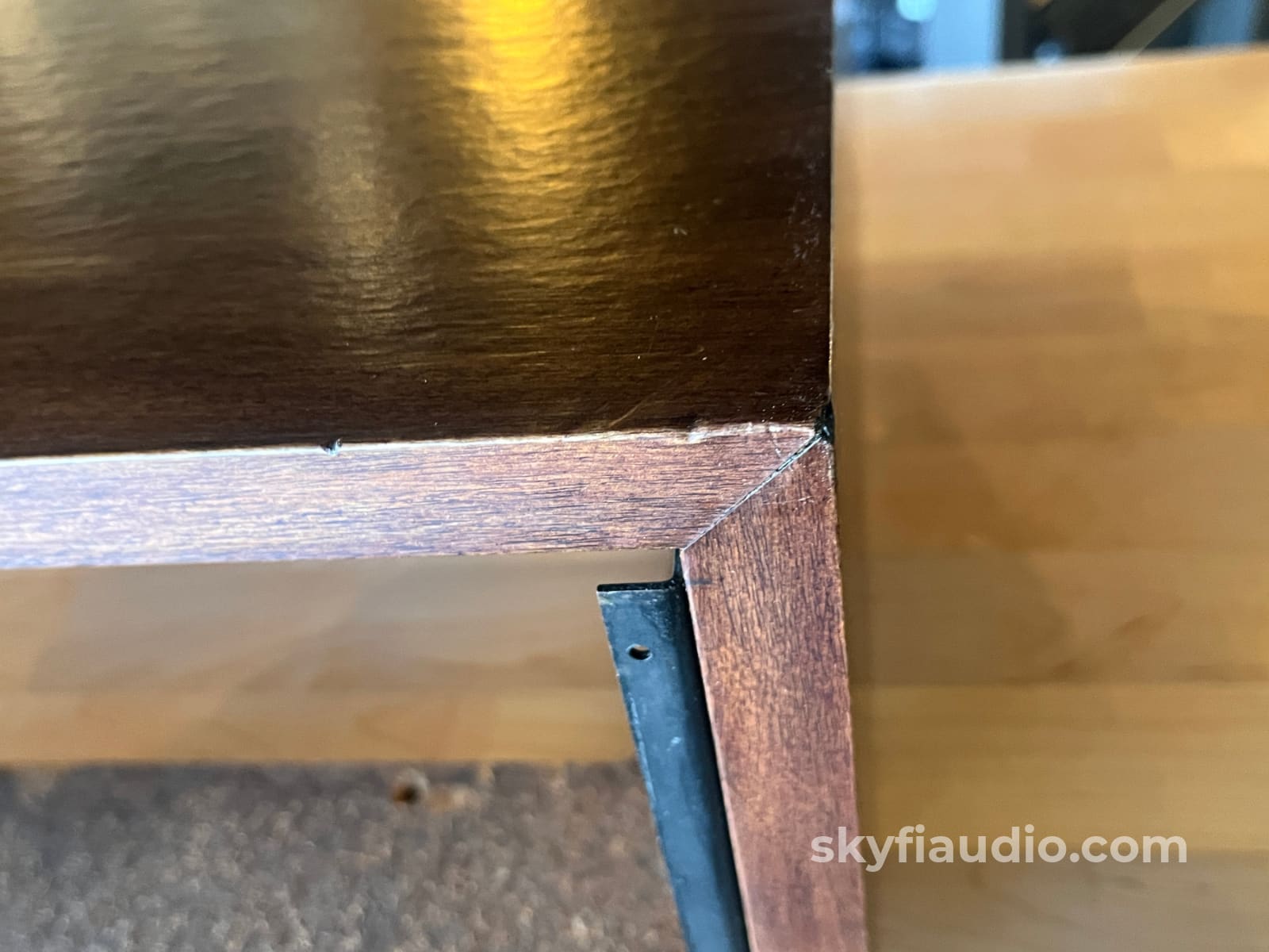 McIntosh L54 Cabinet - No Panlocs Accessory