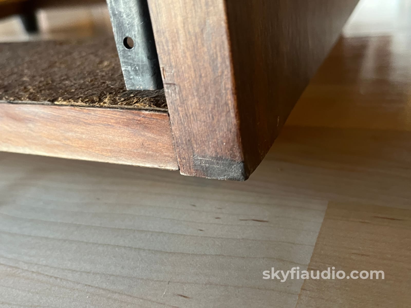 McIntosh L54 Cabinet - No Panlocs Accessory