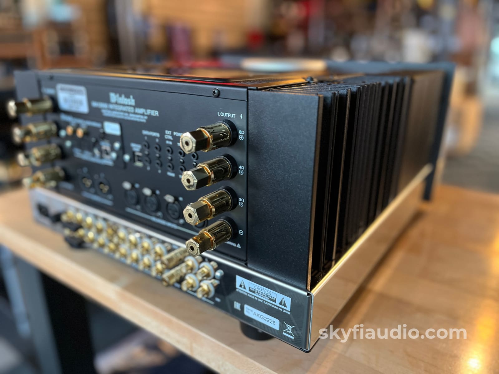 McIntosh MA12000 Hybrid Integrated Amplifier - Pre Loved Integrated Amplifier