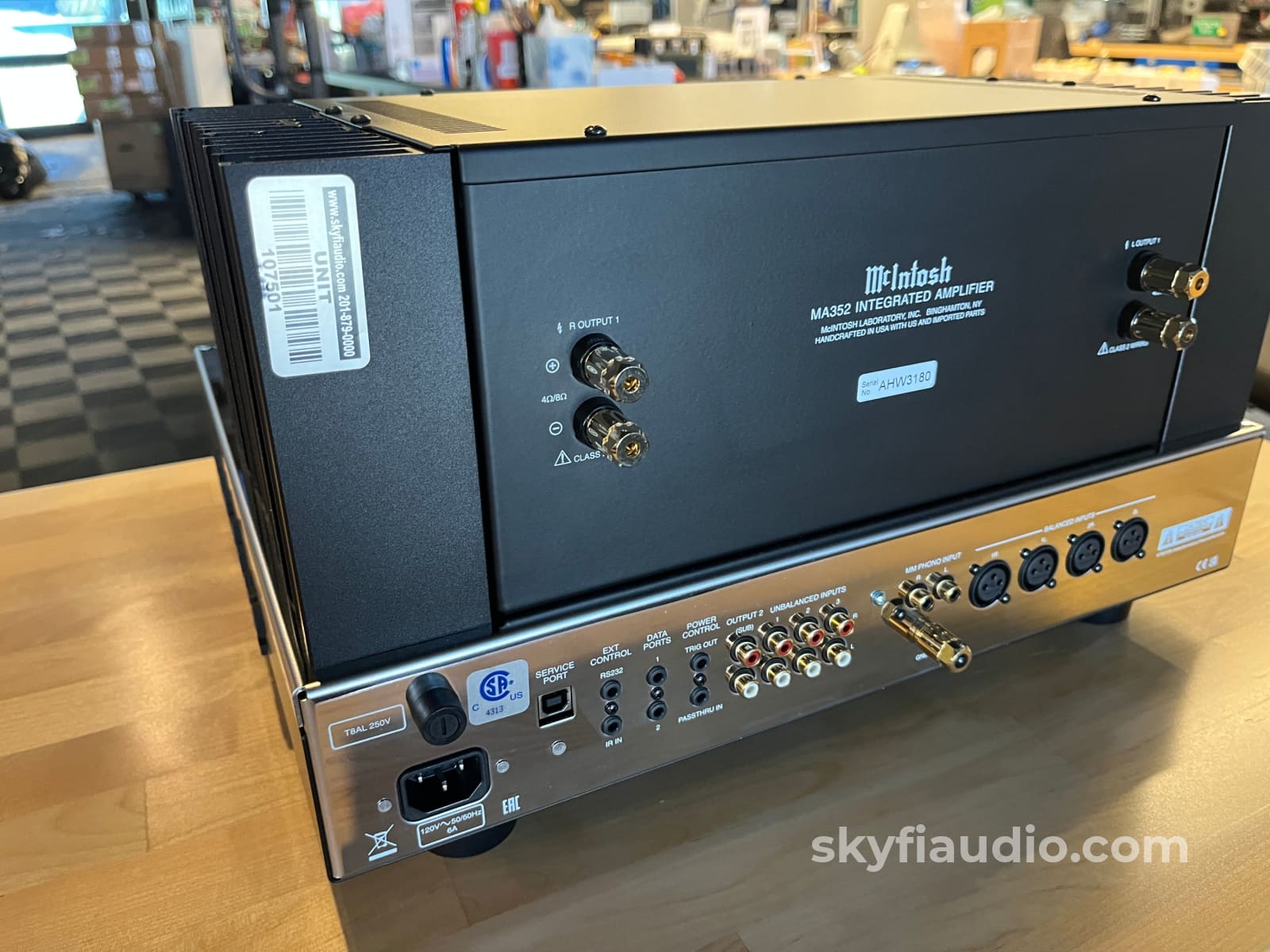 McIntosh MA352 Hybrid Drive Integrated Amplifier - Pre Loved Integrated Amplifier