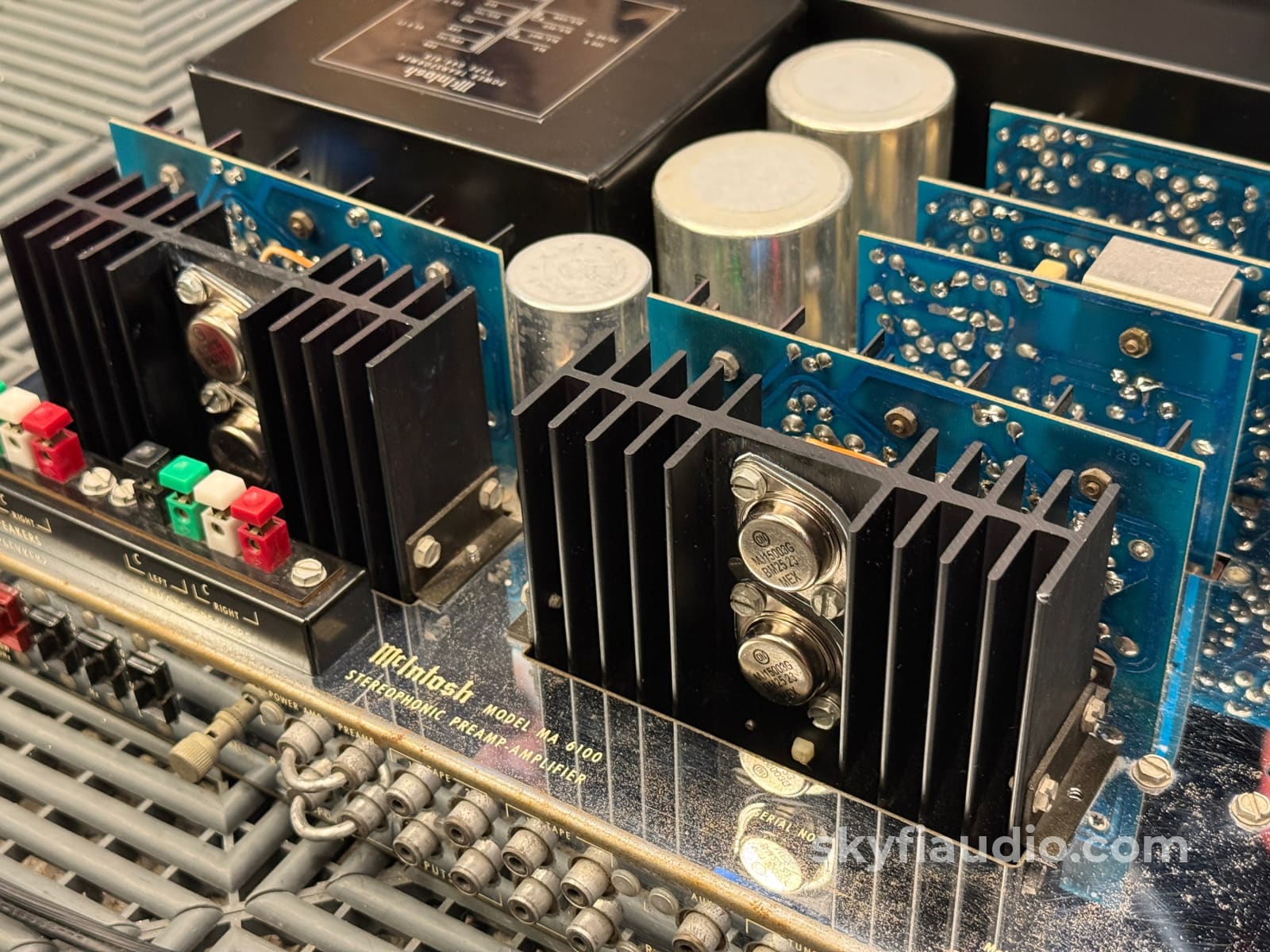 McIntosh MA6100 Integrated Amplifier - Serviced / Single Owner Integrated Amplifier