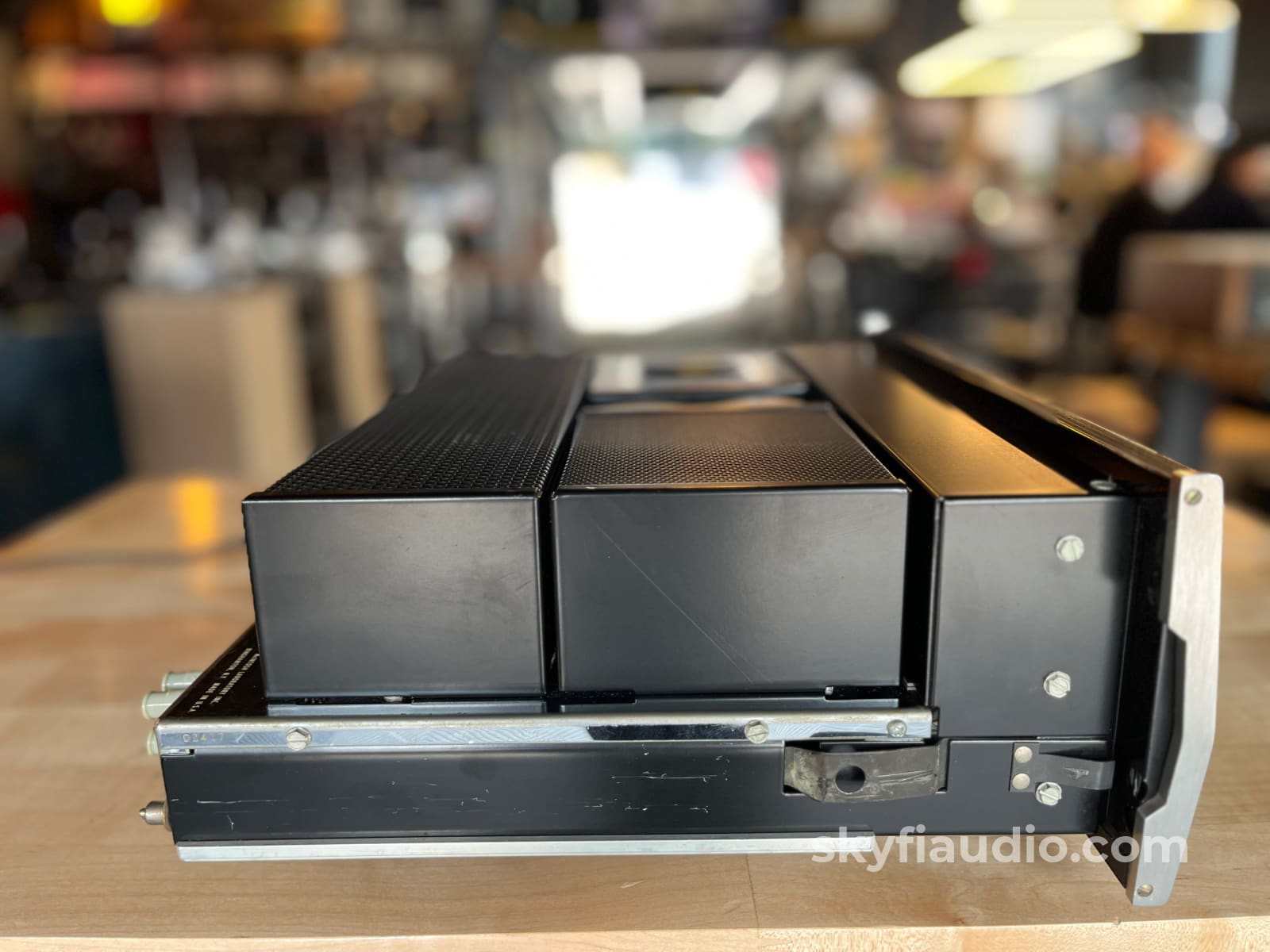 McIntosh MA6100 Integrated Amplifier - Serviced / Single Owner Integrated Amplifier