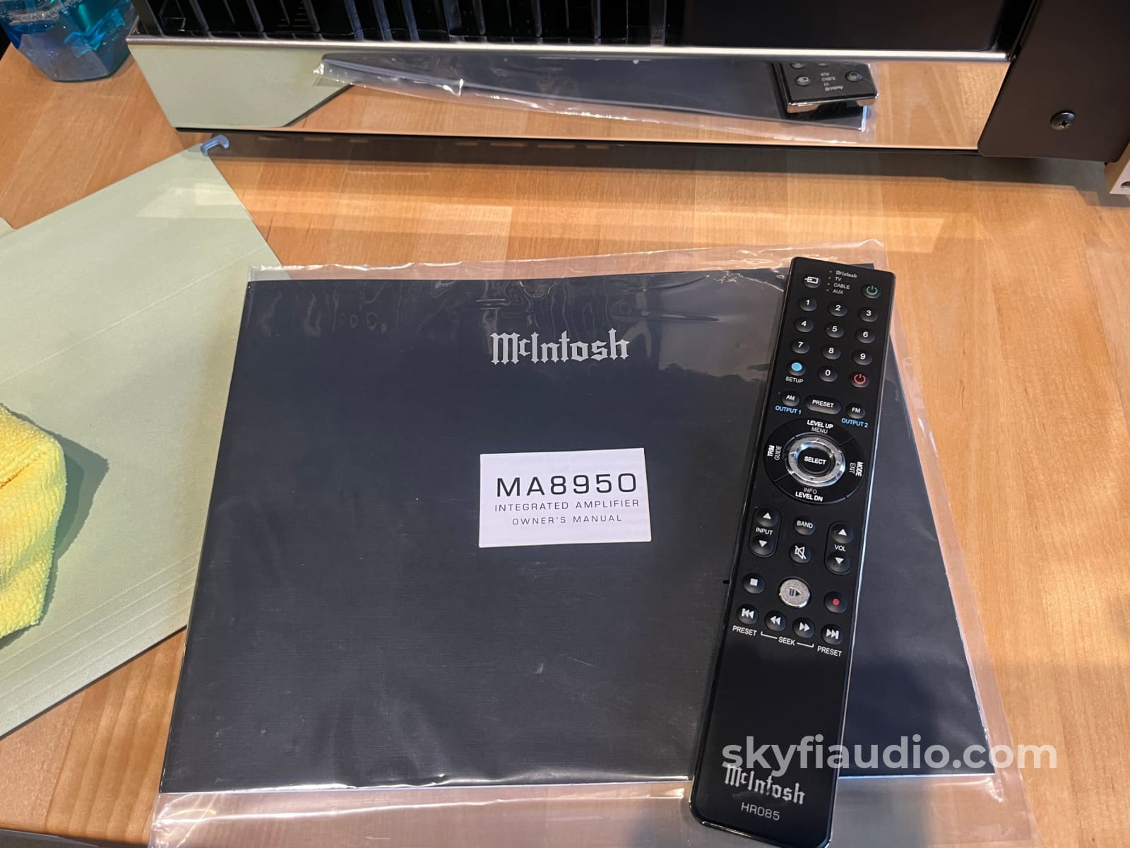 McIntosh MA8950 Solid State Integrated Amplifier - Pre-Loved - Integrated Amplifier