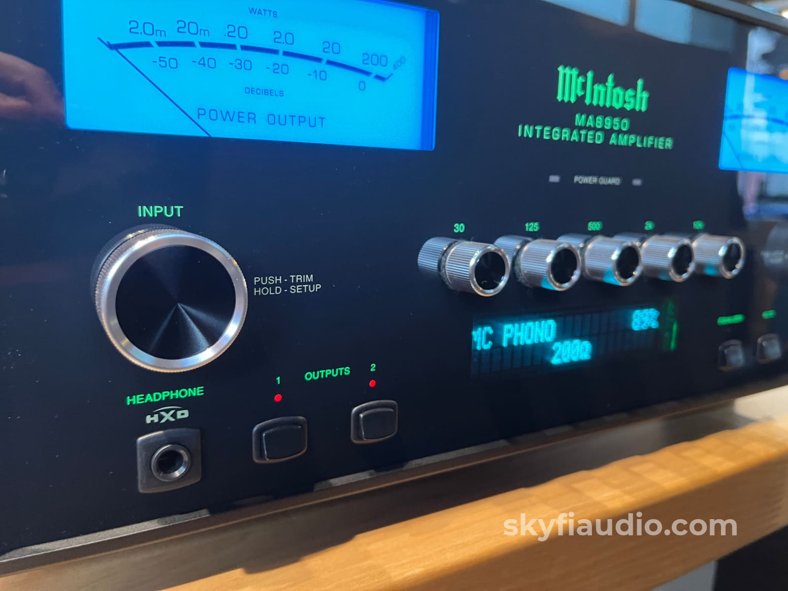 McIntosh MA8950 Solid State Integrated Amplifier - Pre-Loved - Integrated Amplifier