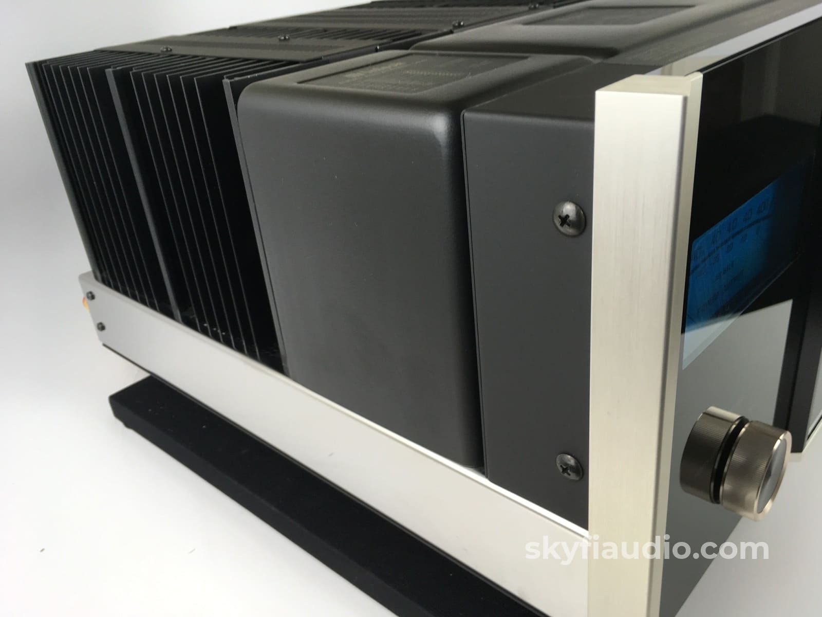 Mcintosh Mc-402 Solid State Amplifier