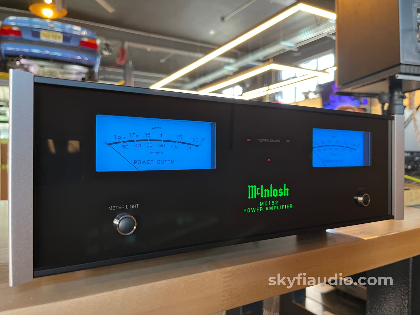 McIntosh MC152 Amplifier - Pre Loved Amplifier