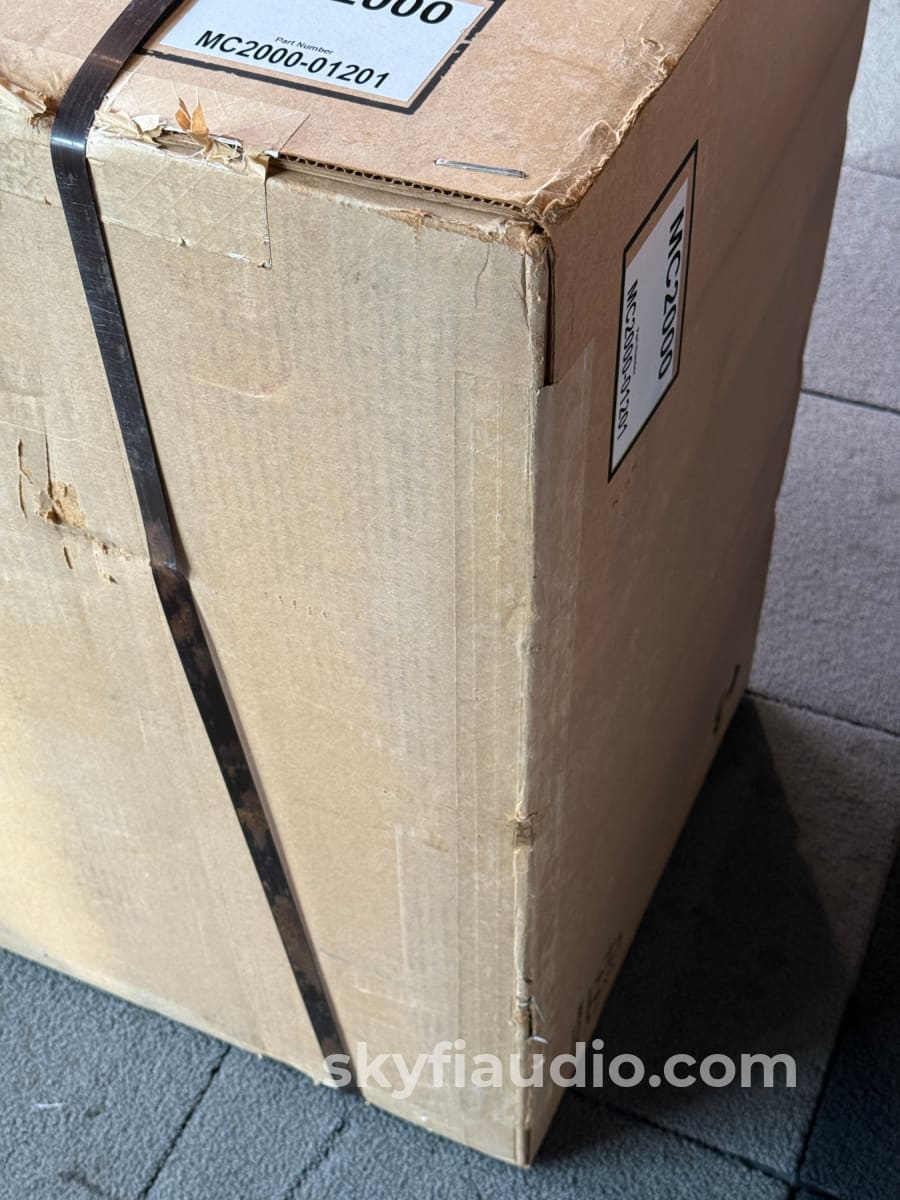 McIntosh MC2000 Tube Amplifier - New Old Stock Sealed Box Amplifier