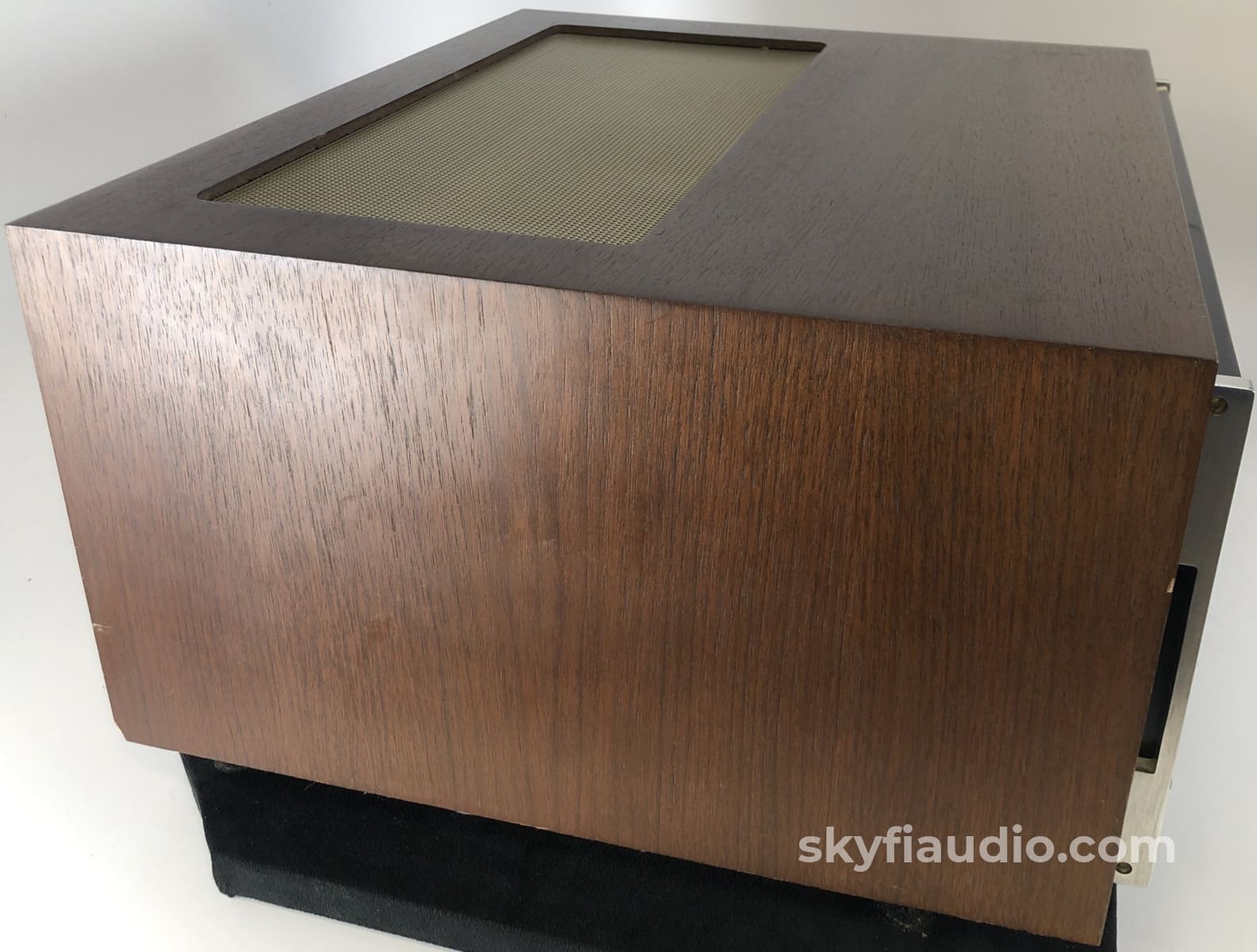 Mcintosh Mc2002 Amplifier With Gorgeous Meters - Rare Wooden Case