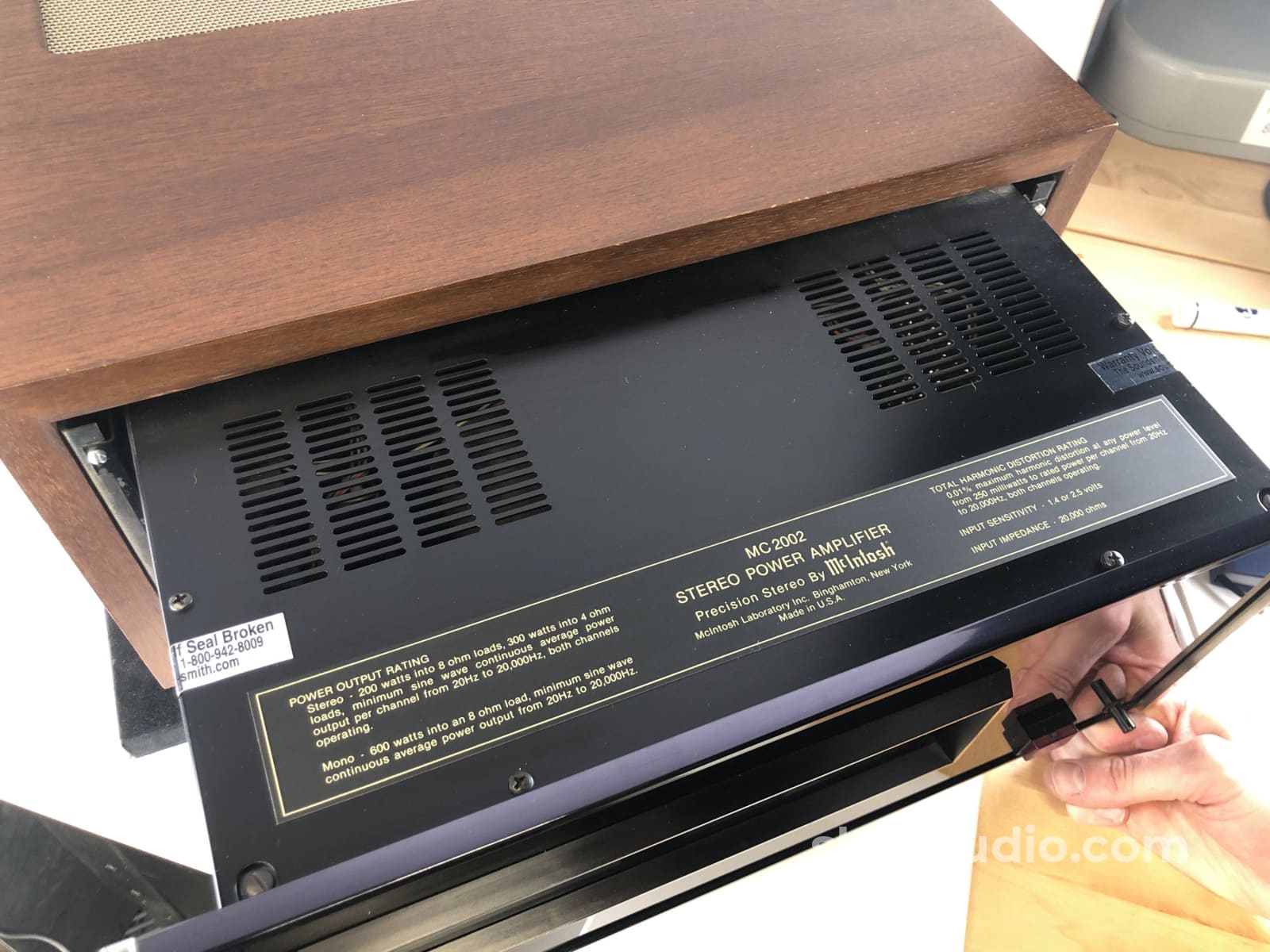 Mcintosh Mc2002 Amplifier With Gorgeous Meters - Rare Wooden Case