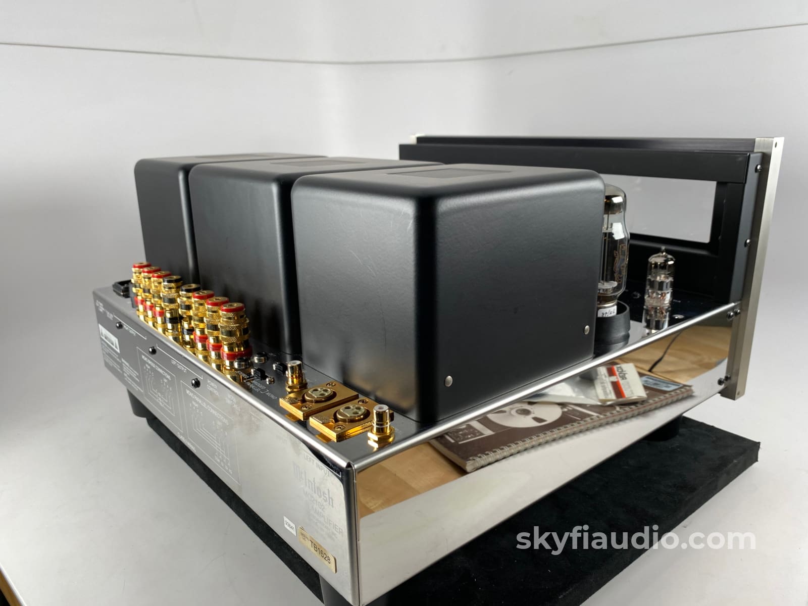 Mcintosh Mc2102 Tube Amplifier With Custom Cover