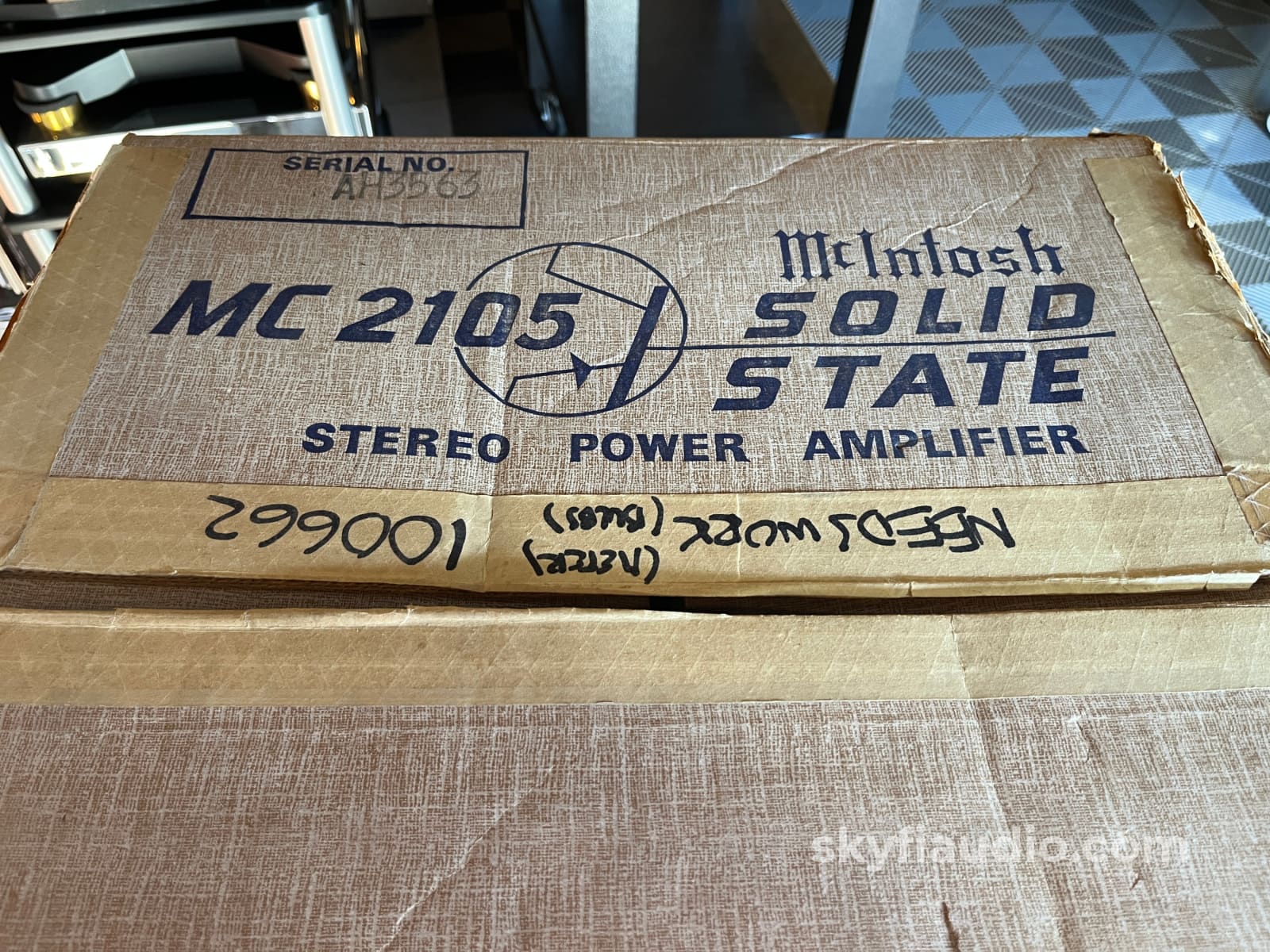 McIntosh MC2105 Box - Great Condition Accessory