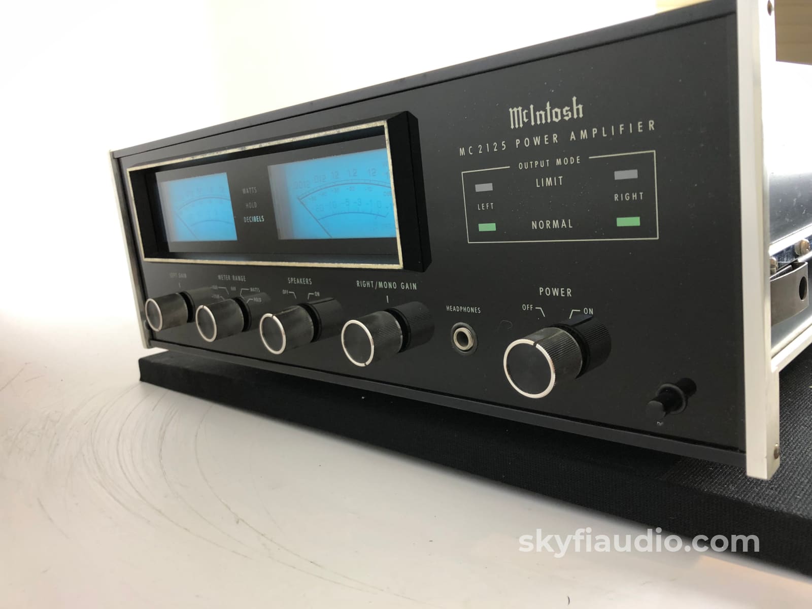 Mcintosh Mc2125 Vintage Solid State Stereo Amplifier