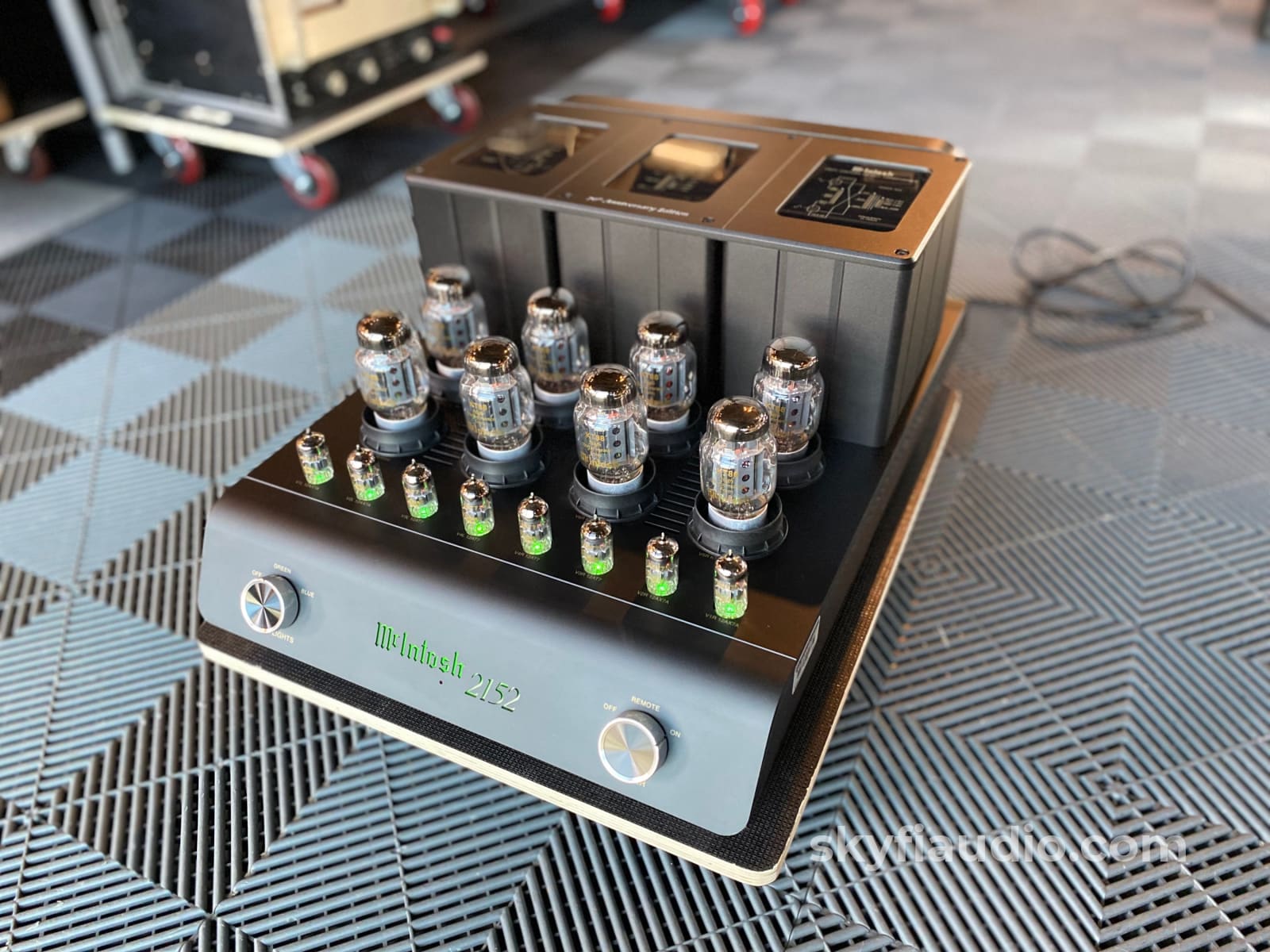 Mcintosh Mc2152 70Th Anniversary Tube Amplifier - 150W X 2 In Store Only