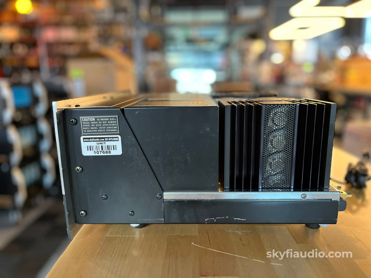 McIntosh MC2200 Vintage Solid State Amplifier - Overhauled/Serviced - Amplifier