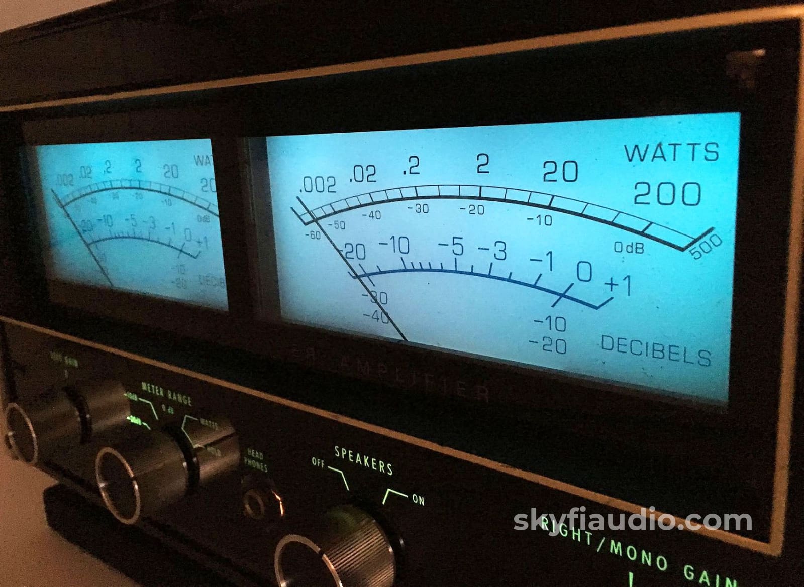 Mcintosh Mc2205 Solid State Amplifier - 200Wpc