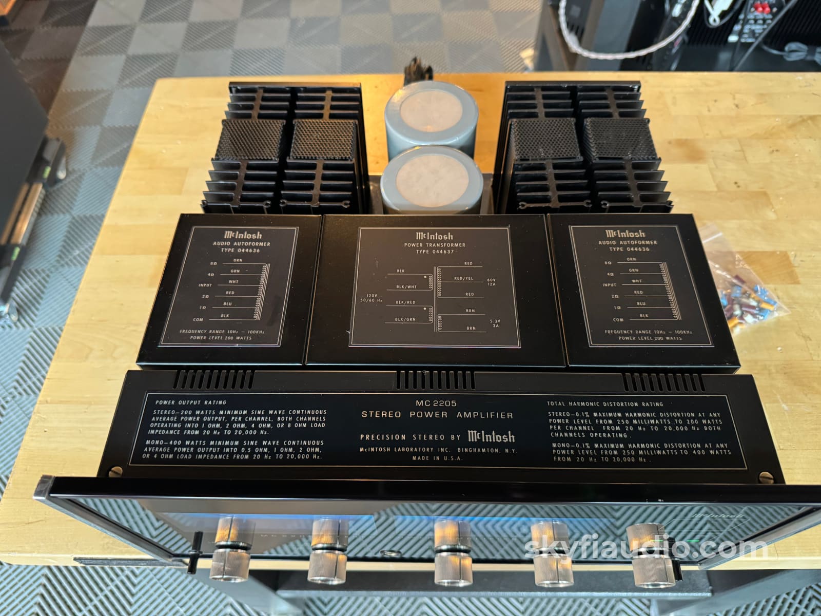 Mcintosh Mc2205 Solid State Vintage Amplifier - Skyfi Restored