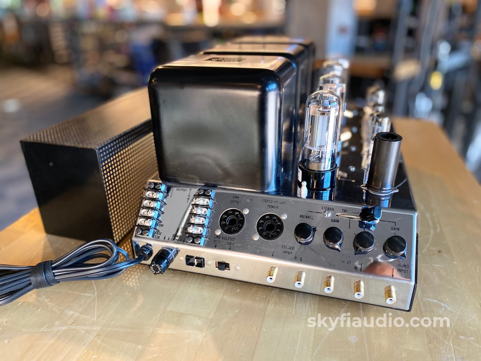 Mcintosh Mc240 Vintage Tube Amplifier - Fully Restored