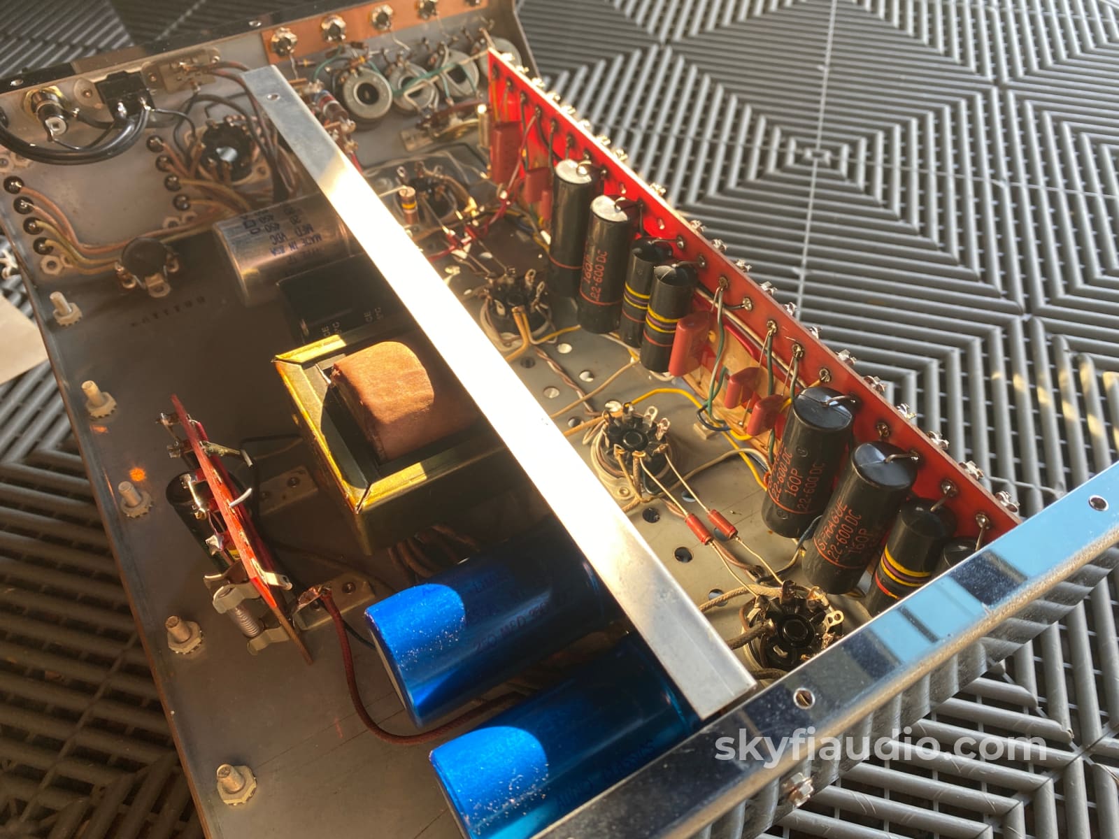 Mcintosh Mc240 Vintage Tube Amplifier - Fully Restored