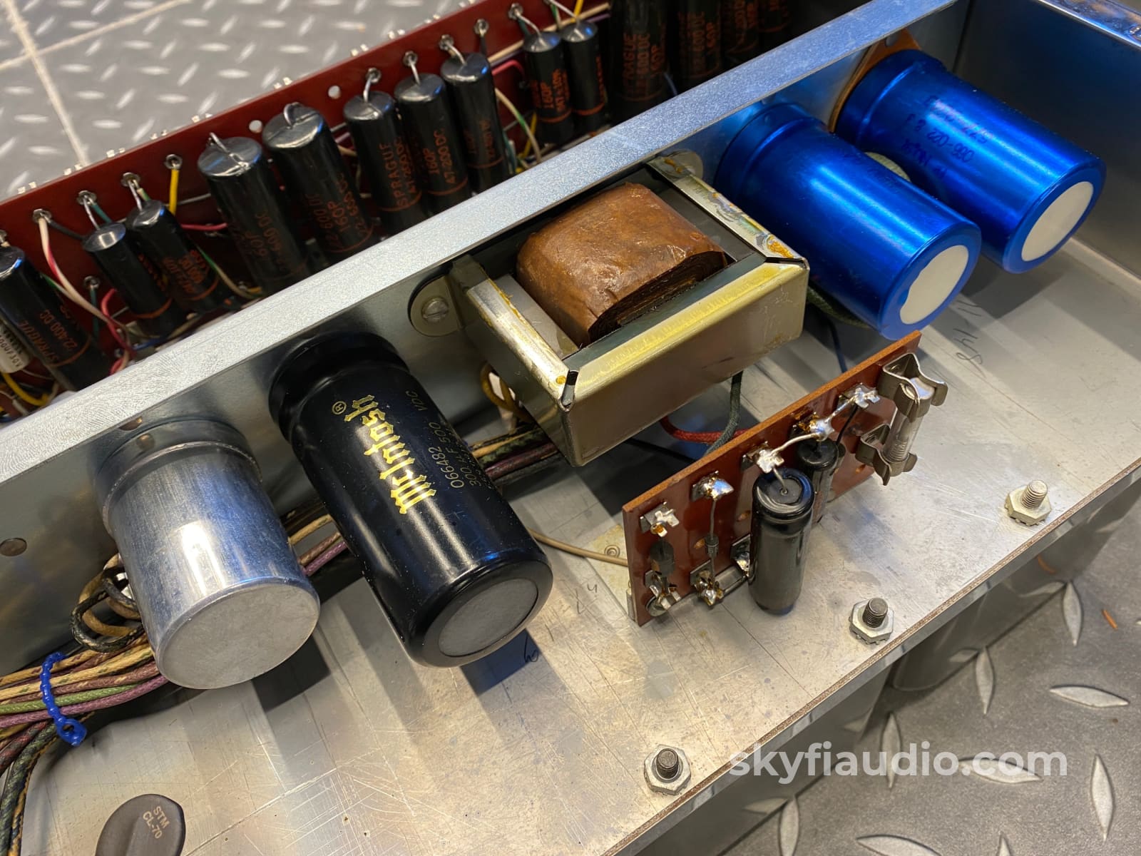 Mcintosh Mc240 Vintage Tube Amplifier - Serviced Collector Piece