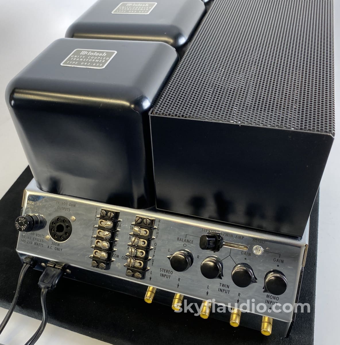 Mcintosh Mc240 Vintage Tube Amplifier - Serviced Collector Piece