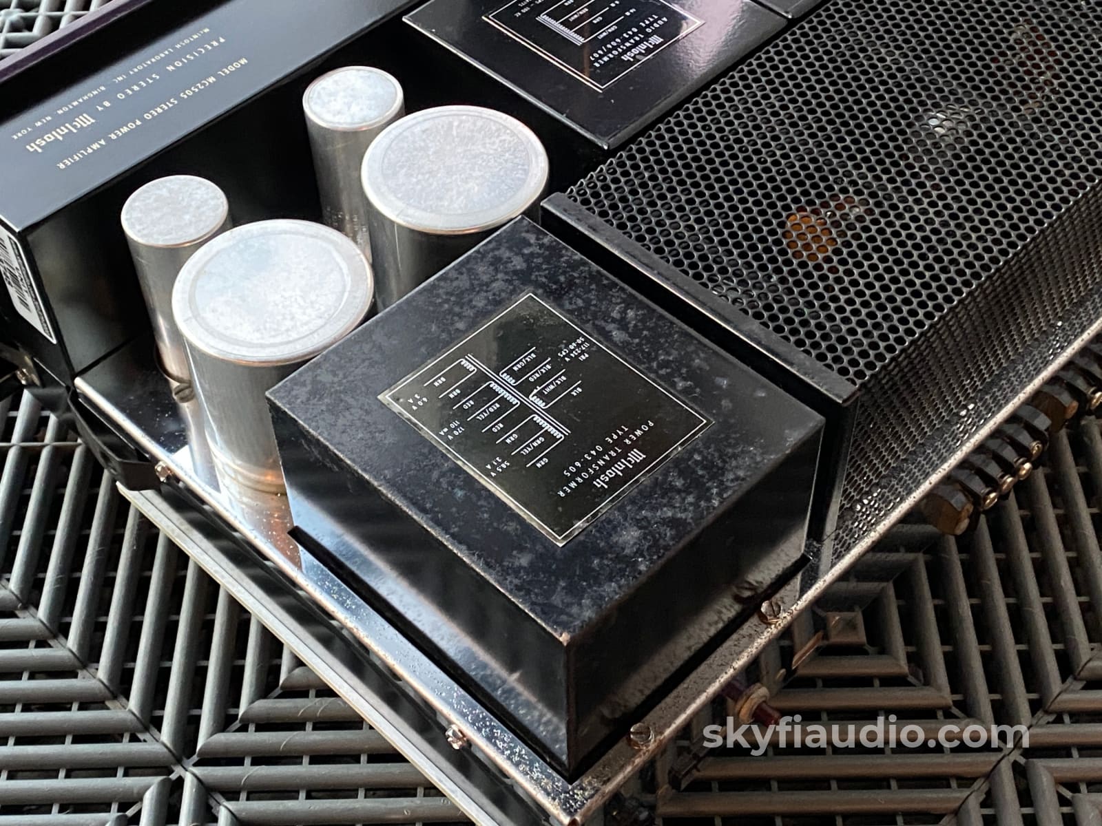 Mcintosh Mc2205 Solid Stage Vintage Amplifier - Serviced