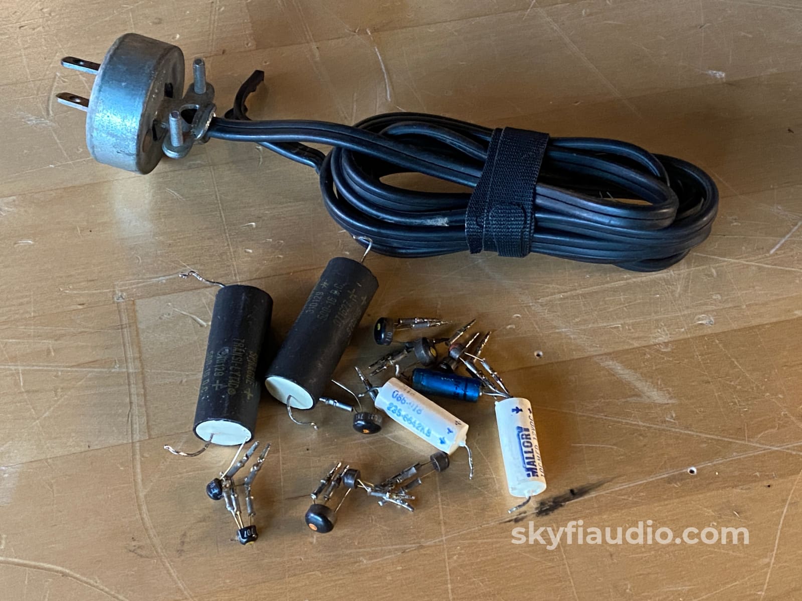 Mcintosh Mc2205 Solid Stage Vintage Amplifier - Serviced