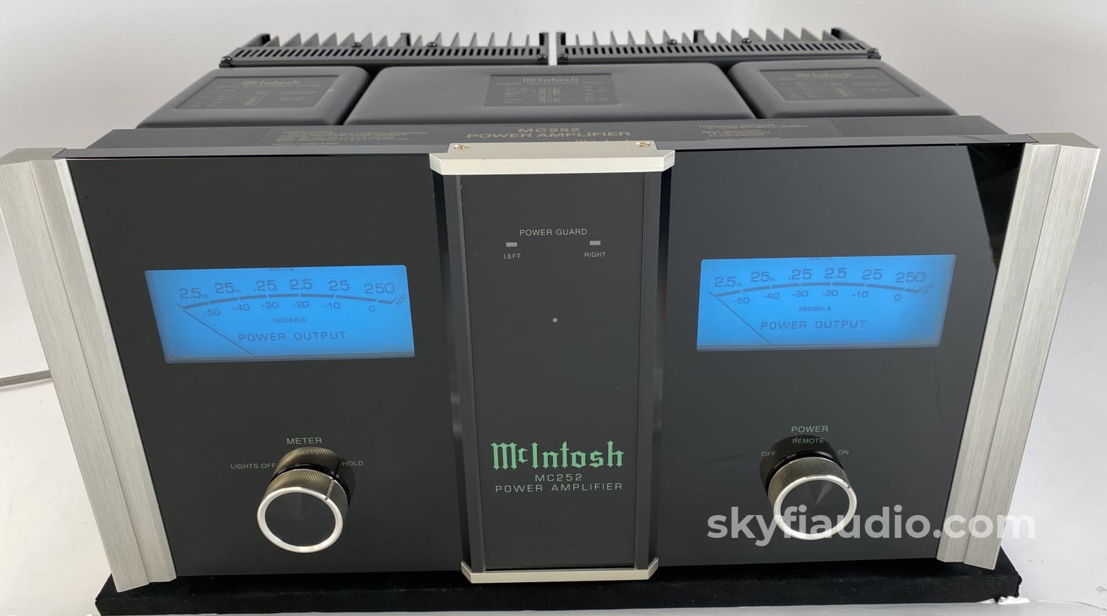 Mcintosh Mc252 Solid State Amplifier With 250Wpc