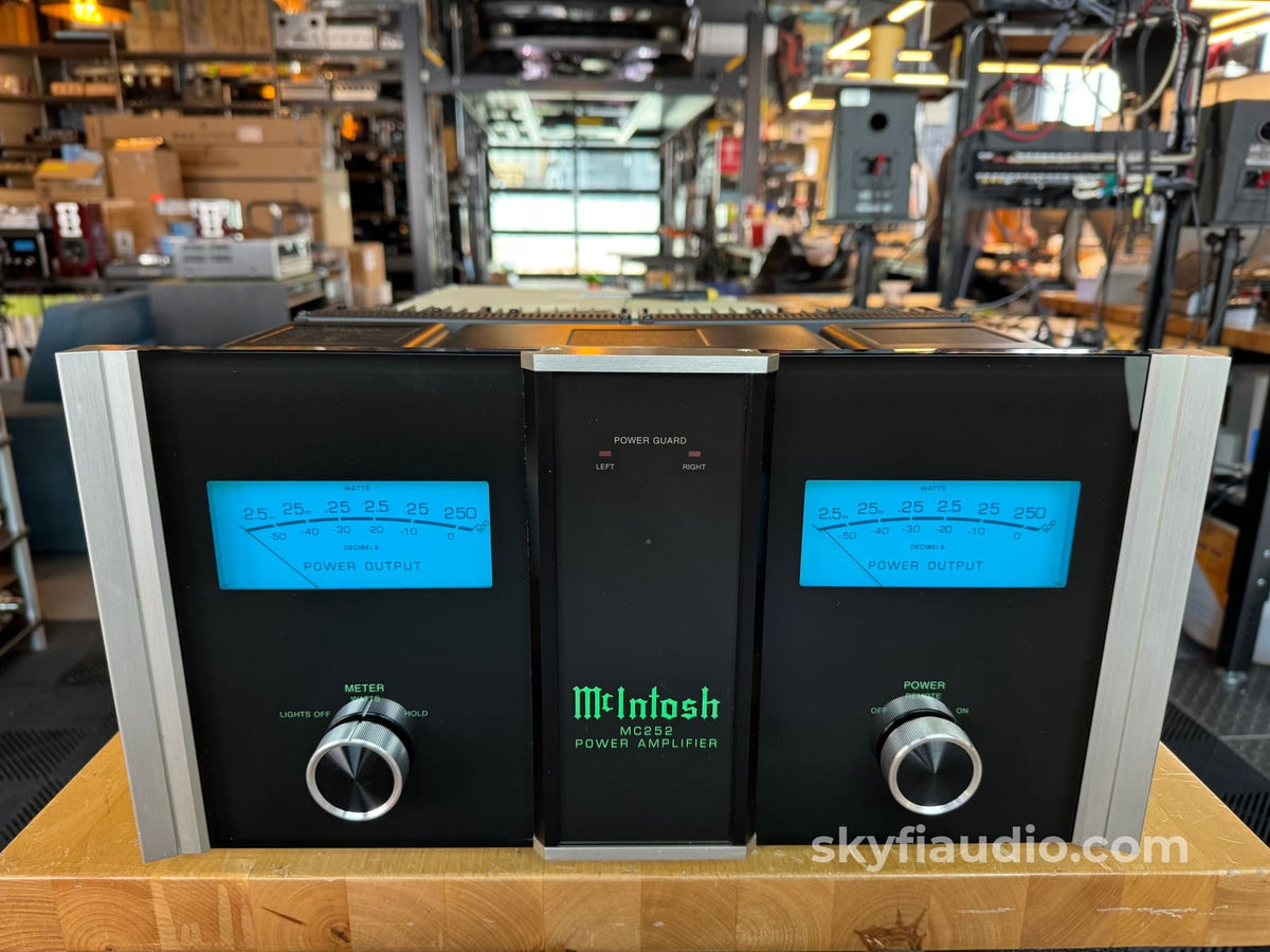 Mcintosh Mc252 Solid State Amplifier With 250Wpc
