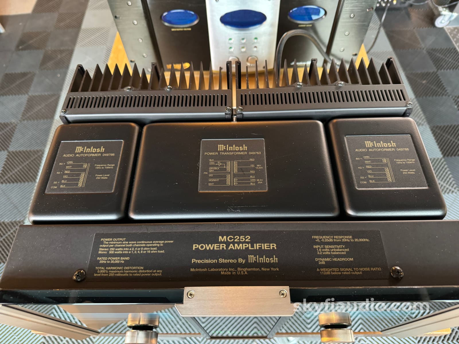 Mcintosh Mc252 Solid State Amplifier With 250Wpc