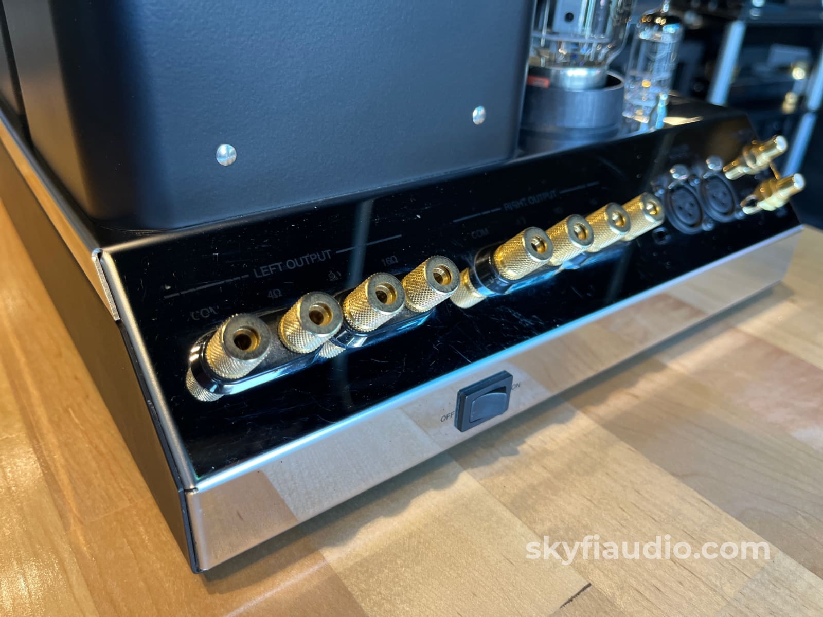 McIntosh MC275 MK V Tube Amplifier Amplifier