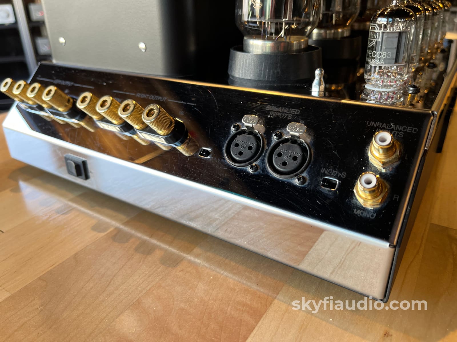 McIntosh MC275 MK V Tube Amplifier Amplifier