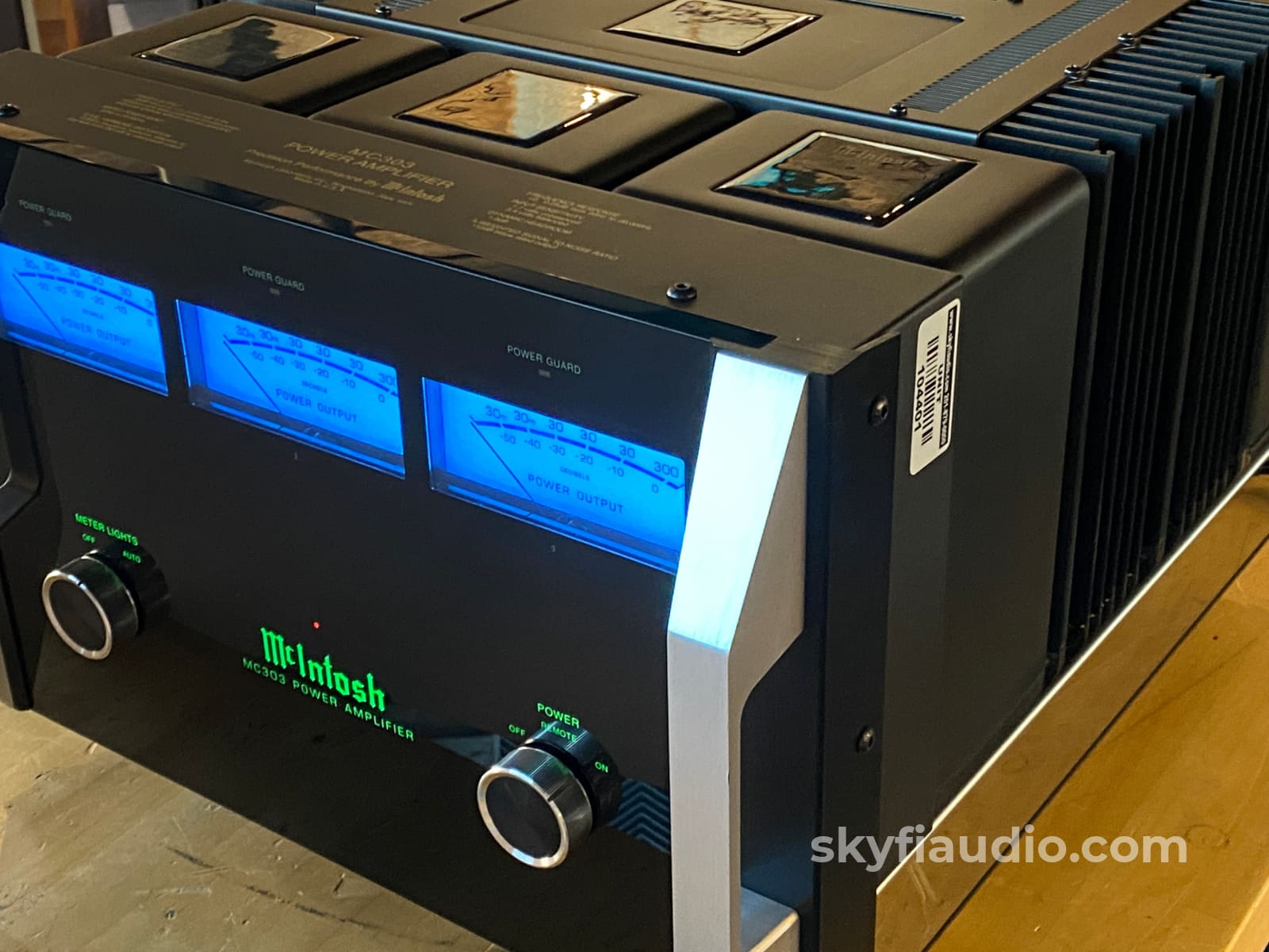 Mcintosh Mc303 3-Channel Solid State Amplifier Pre-Owned