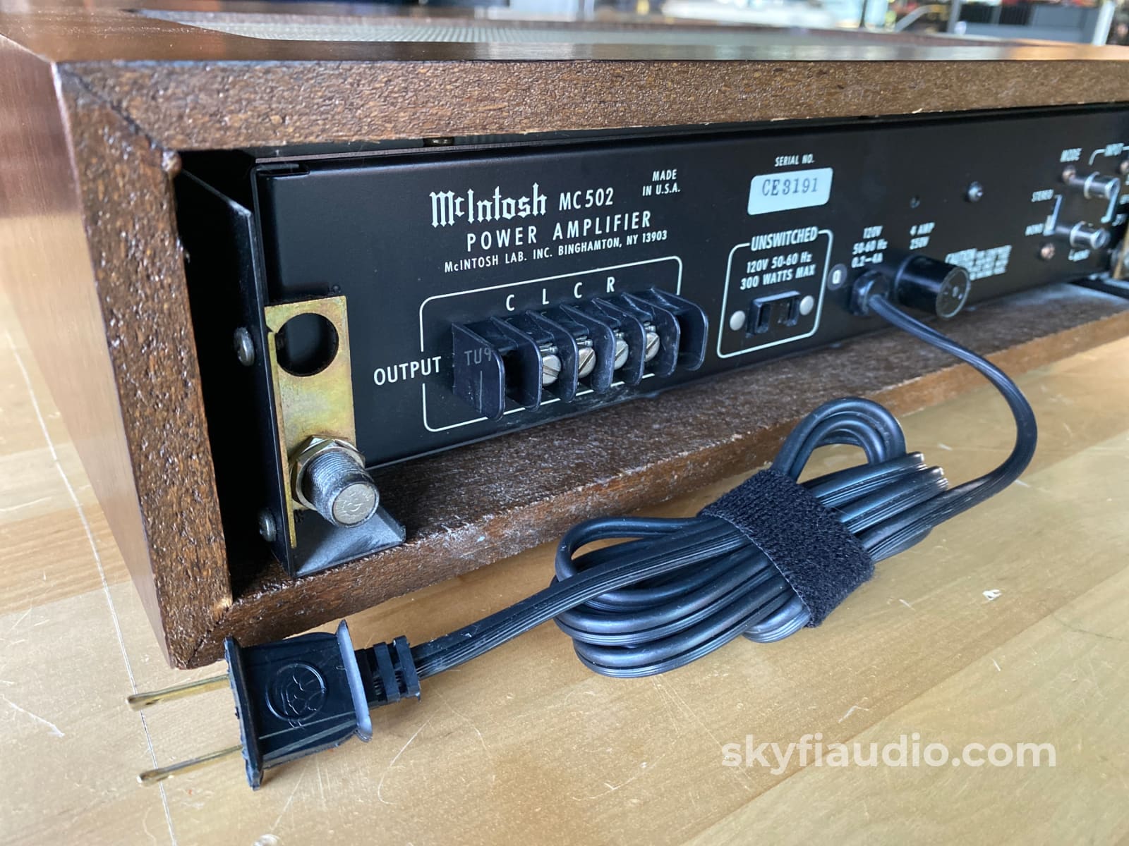 Mcintosh Mc502 Vintage Solid State Amplifier With Wood Cabinet