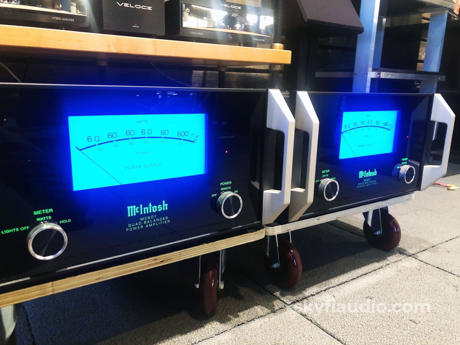 Mcintosh Mc601 Quad Balanced Monoblock Amplifiers - Wow!! Amplifier