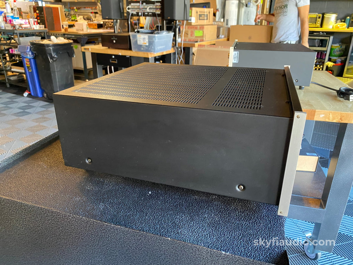 Mcintosh Mc7106 6 Channel Solid State Amp W/Led Vu Meters Lucasfilm Thx Rated Amplifier