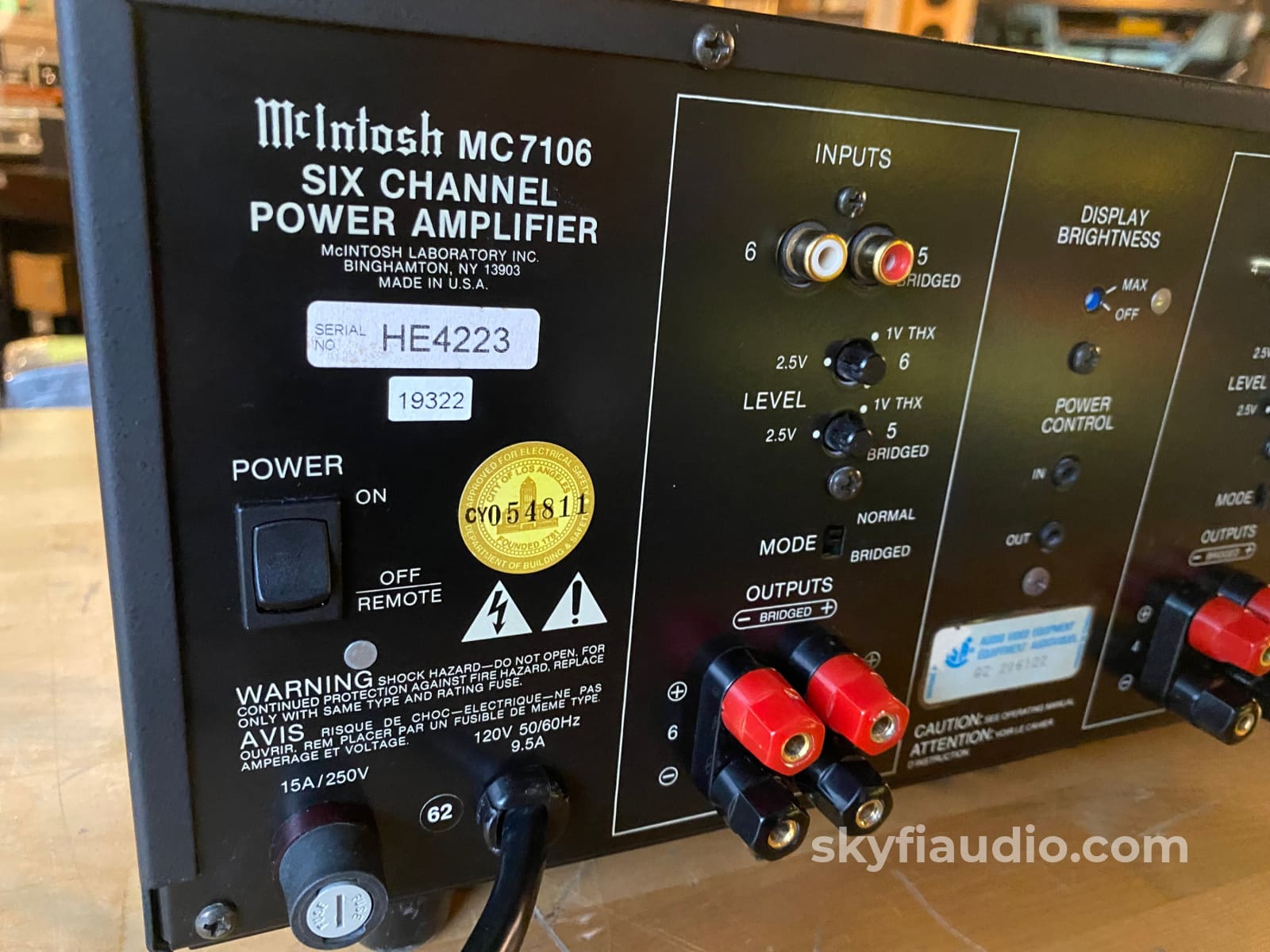 Mcintosh Mc7106 6 Channel Solid State Amp Amplifier