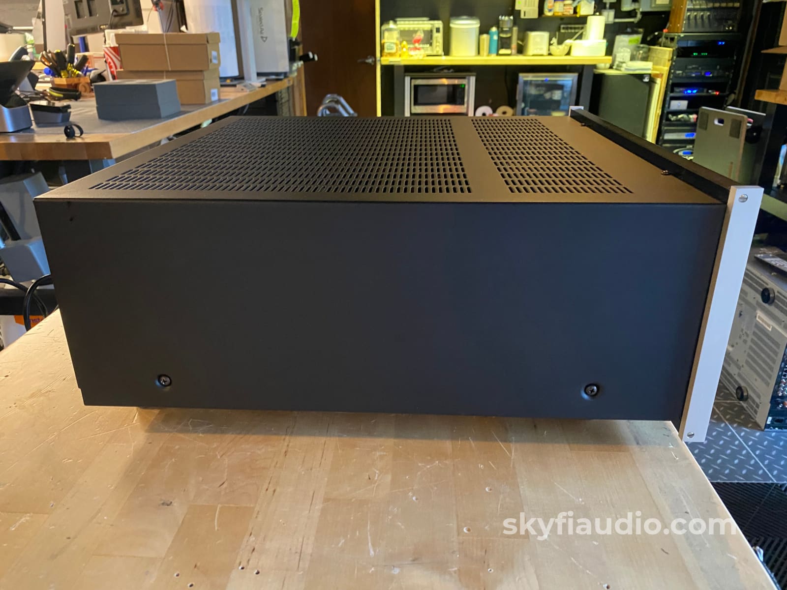 Mcintosh Mc7106 6 Channel Solid State Amp Amplifier