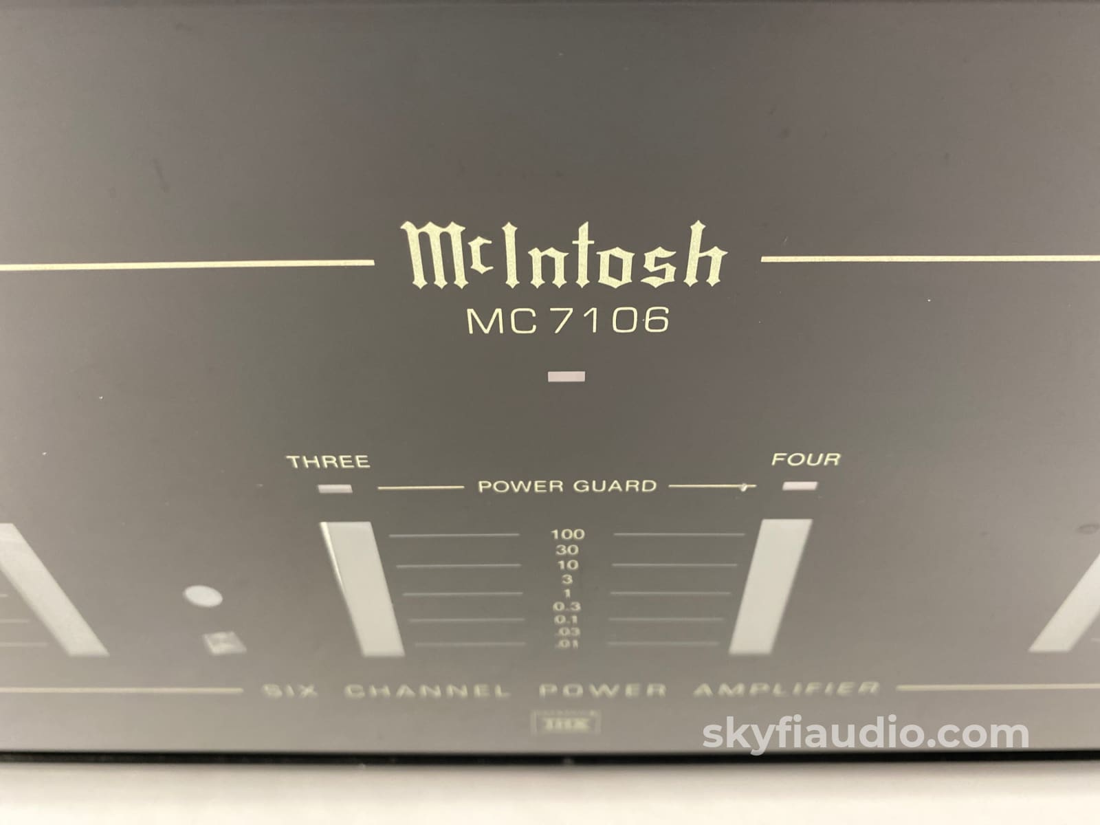 Mcintosh Mc7106 6 Channel Solid State W/Led Vu Meters Thx Amplifier