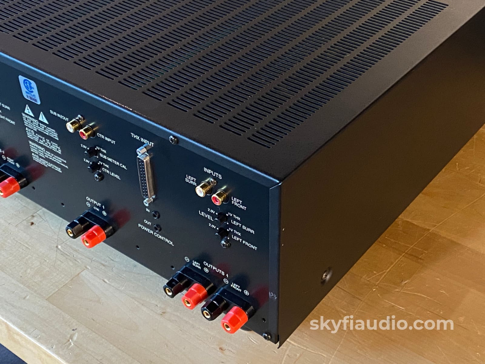 Mcintosh Mc7205 - 5 Channel Thx Certified Home Theater Amplifier