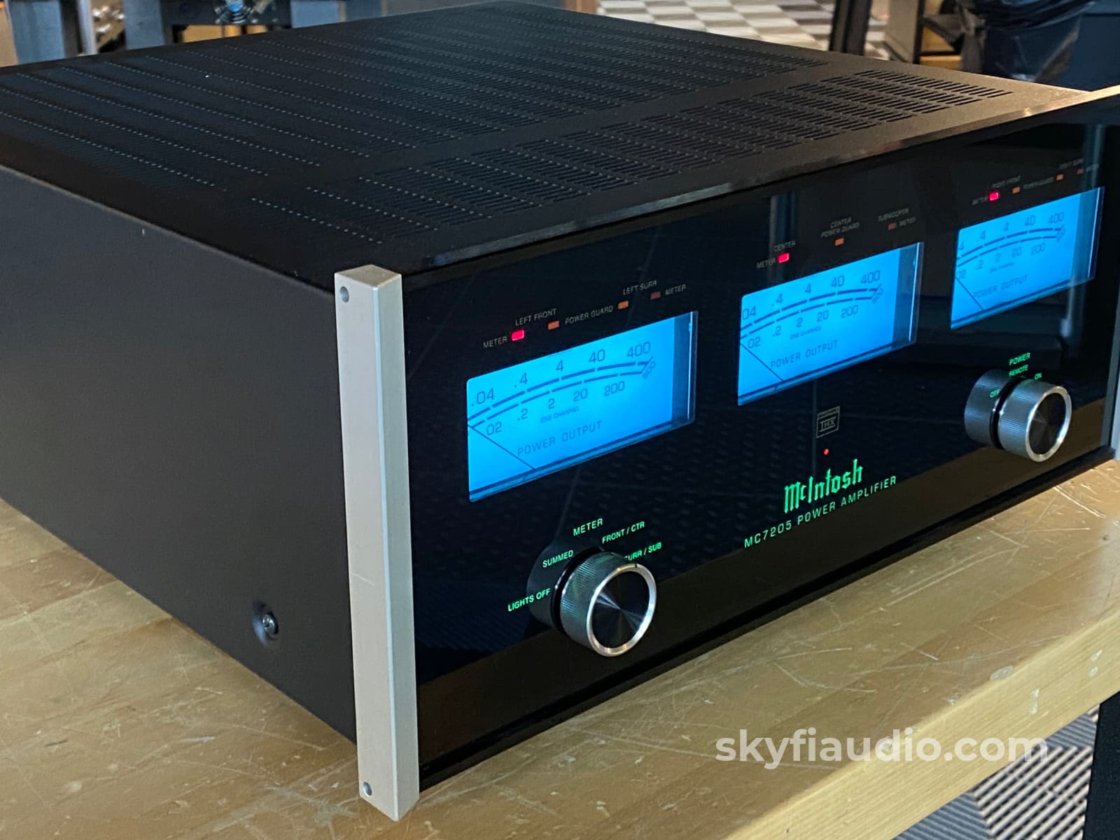Mcintosh Mc7205 - 5 Channel Thx Certified Home Theater Amplifier