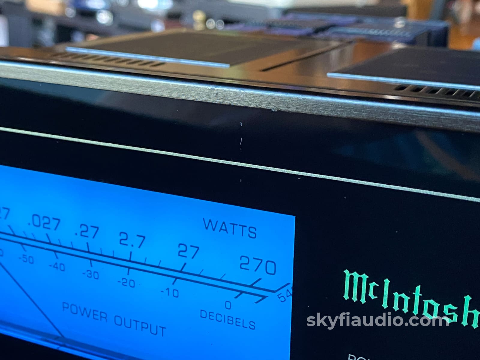 Mcintosh Mc7270 Amplifier With 270W X 2 - One Of Our Favorites!