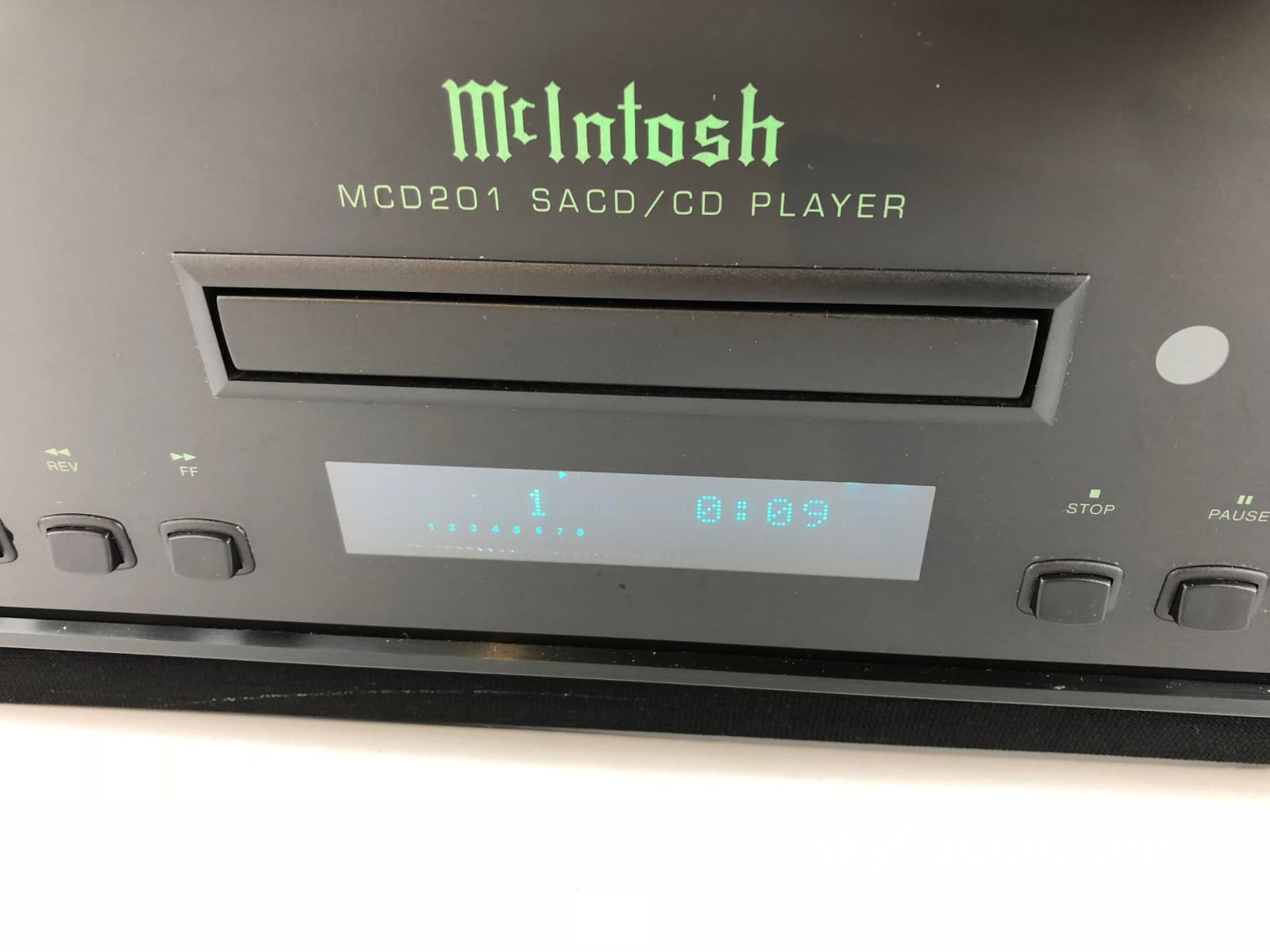 Mcintosh Mcd-201 Cd And Sacd Player + Digital