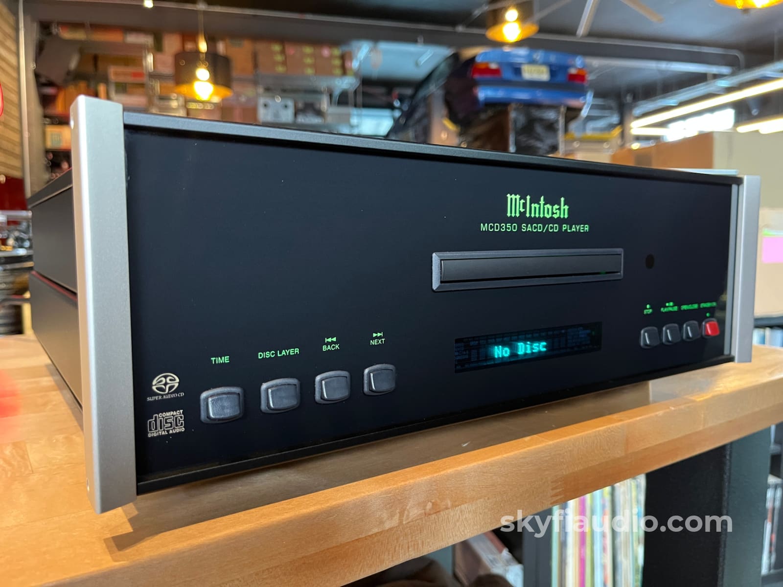 McIntosh MCD350 SACD/CD Player - Pre-Loved - CD + Digital